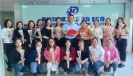 待到春來(lái)三月八,普天開(kāi)滿美人花~